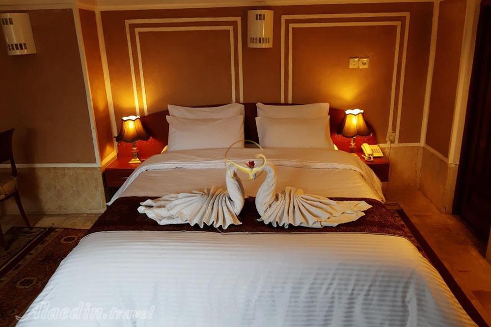 هتل کاروانسرای مشیر یزد | علاءالدین تراول