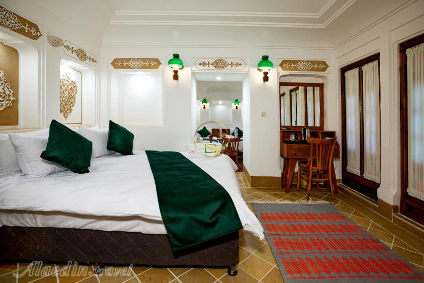 اتاق چهار تخته بوتیک هتل صفى خانى یزد | علاءالدین تراول