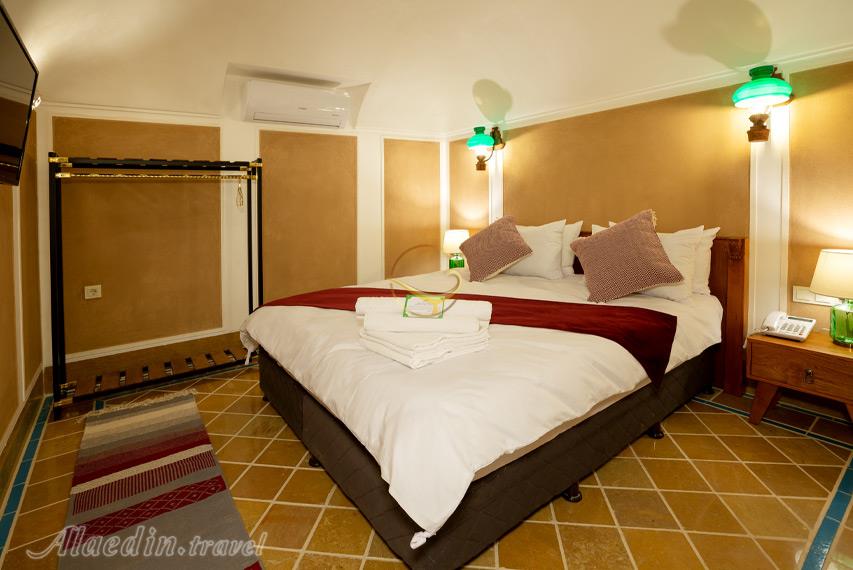 اتاق دو تخته بوتیک هتل صفى خانى یزد | علاءالدین تراول