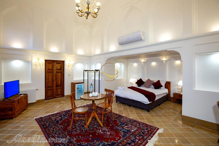 اتاق سوئیت کوچک بوتیک هتل صفى خانى یزد | علاءالدین تراول