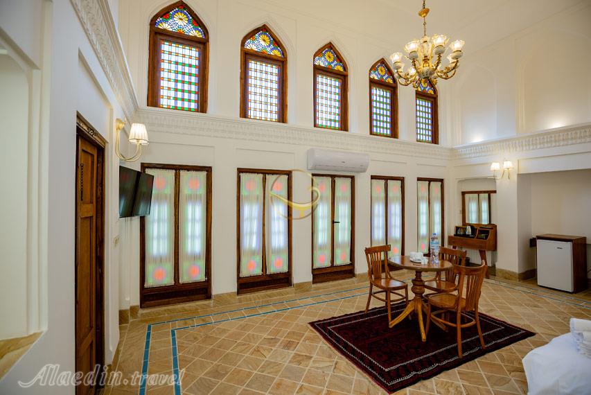 اتاق سوئیت کوچک بوتیک هتل صفى خانى یزد | علاءالدین تراول