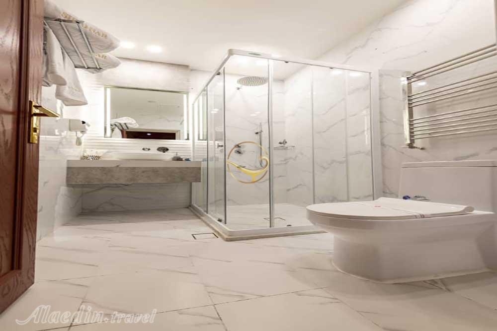 هتل سیب و نار | علاءالدین تراول