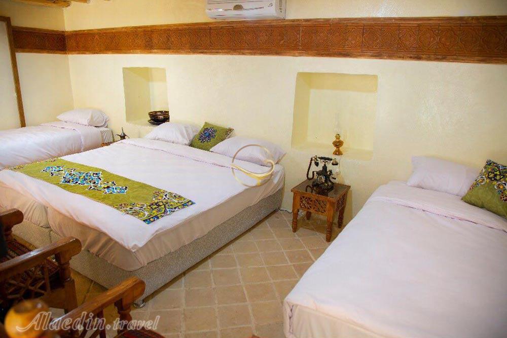 اتاق چهار تخته هتل سنتی ددمان زنجان | علاءالدین تراول