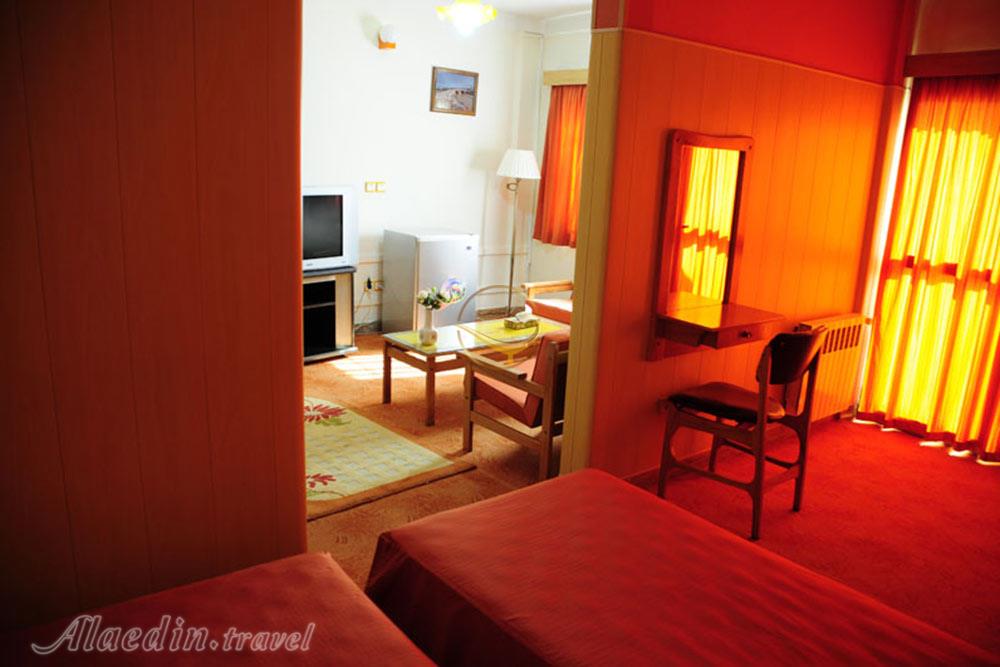 سوئیت هتل سه ستاره پارک زنجان | علاءالدین تراول