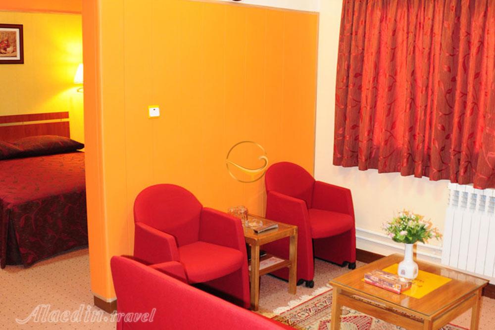 سوئیت هتل سه ستاره پارک زنجان | علاءالدین تراول