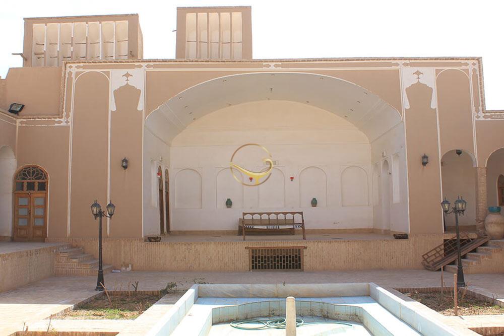 خانه قاجاری سنایی اردکان | علاءالدین تراول