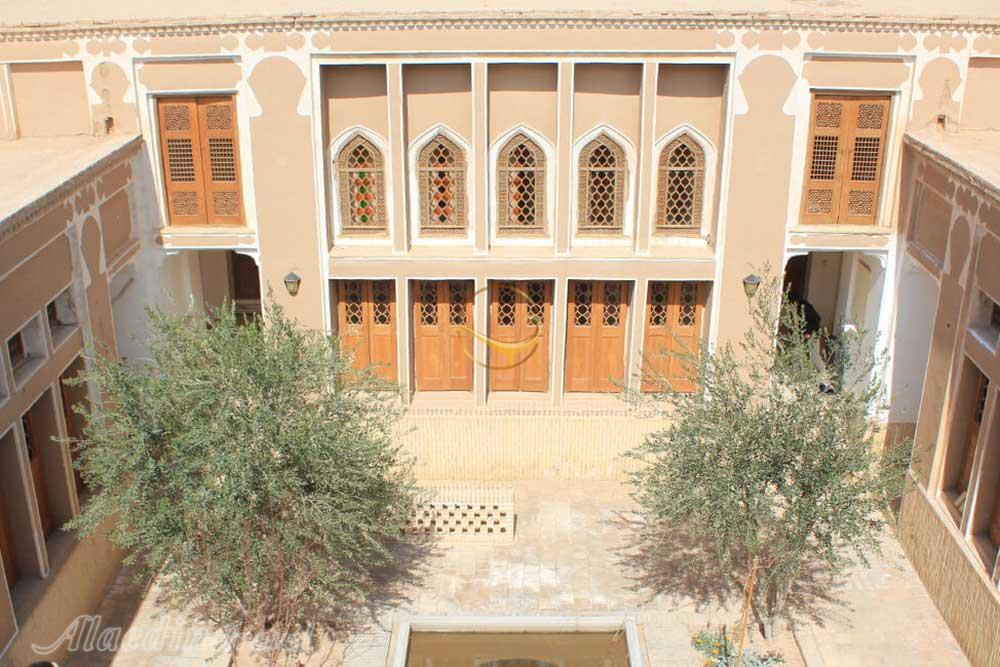 خانه قاجاری سنایی اردکان | علاءالدین تراول