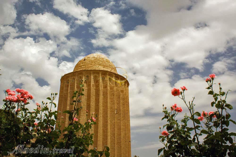 برج کاشانه و مسجد جامع بسطام | علاءالدین تراول