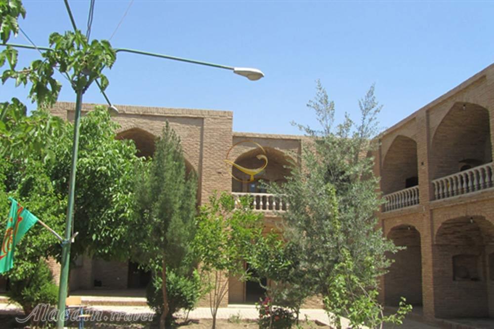 مدرسه شاهرخیه بسطام | علاءالدین تراول