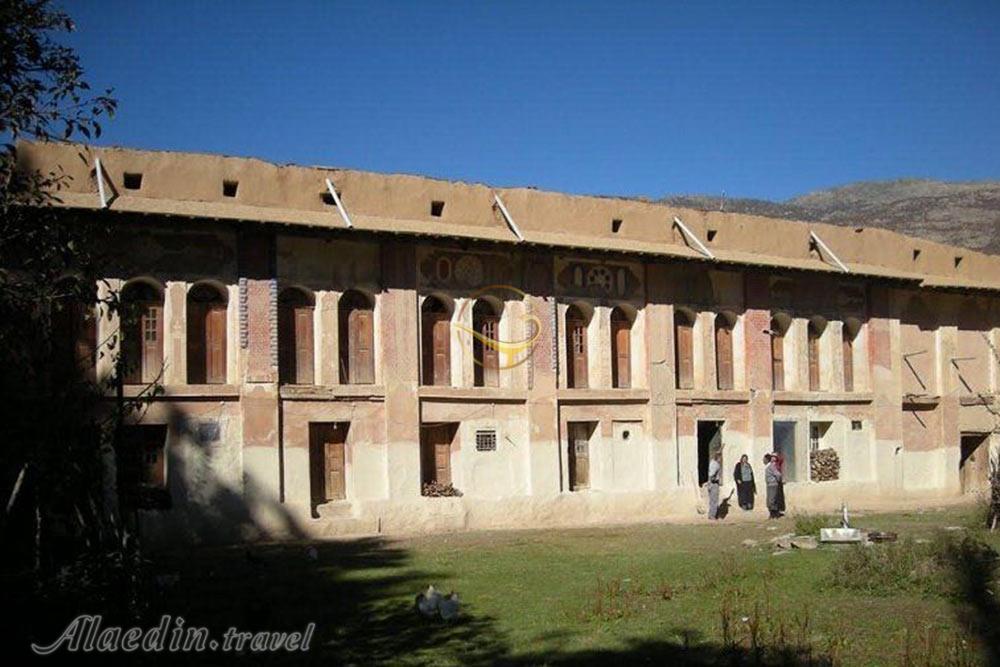 عمارت ابراهیم خان در مهدیشهر (شکارگاه ملاده) | علاءالدین تراول