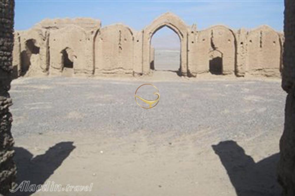 عمارت سنمبر سریزد در مهریز | علاءالدین تراول