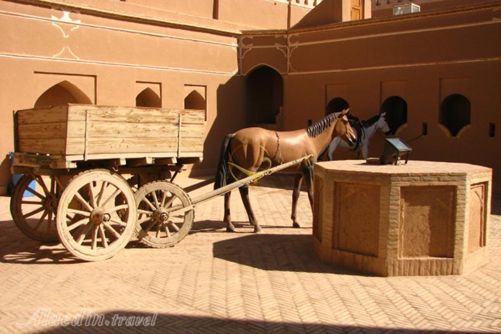 چاپارخانه میبد | علاءالدین تراول