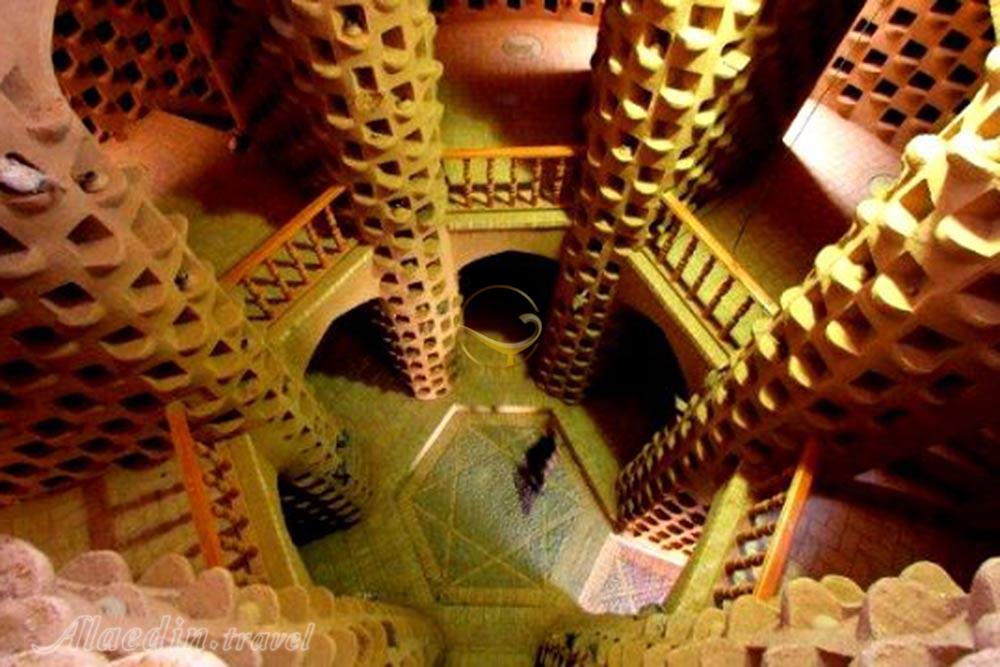 برج کبوترخانه میبد | علاءالدین تراول