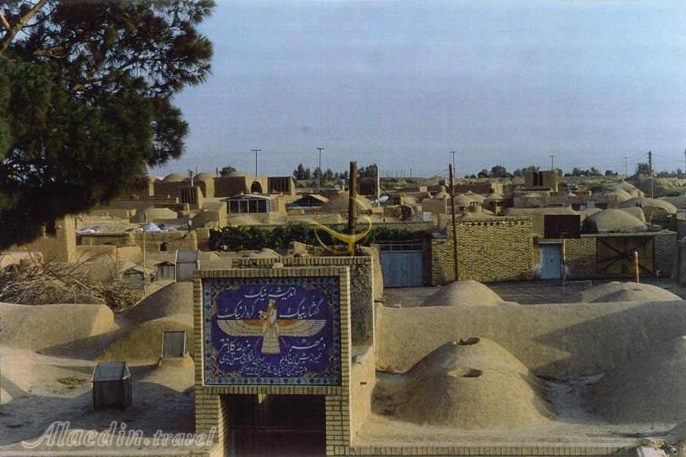 روستای مزرعه کلانتر میبد | علاءالدین تراول