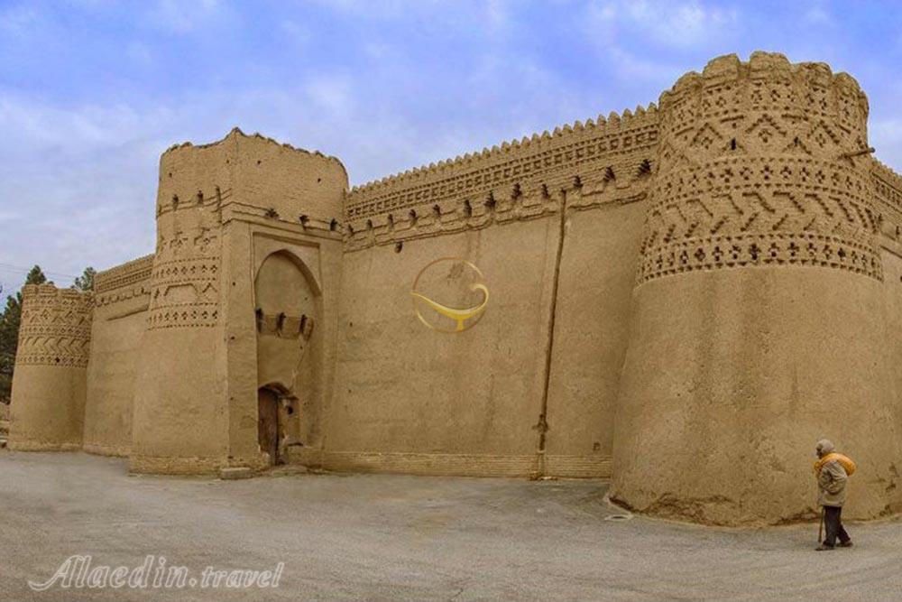 قلعه مهرجرد میبد | علاءالدین تراول