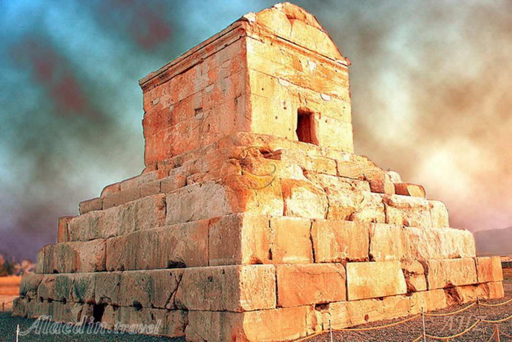 آرامگاه کوروش بزرگ در پاسارگاد | علاءالدین تراول