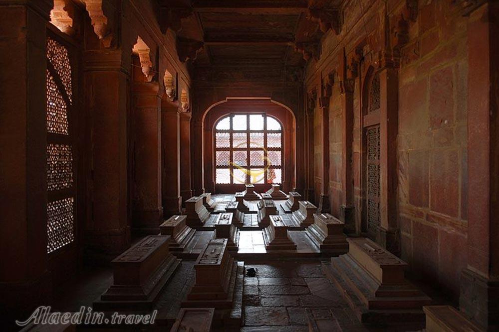 فاتح پور سیکری (شهر پیروزی) در آگرا - هند | علاءالدین تراول