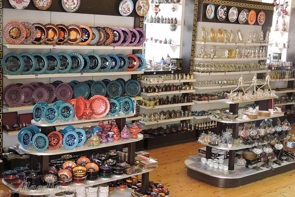 بازار قدیمی آنتالیا در ترکیه | علاءالدین تراول