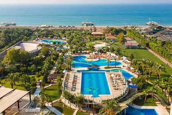 منطقه تفریحی لارا در آنتالیا - ترکیه