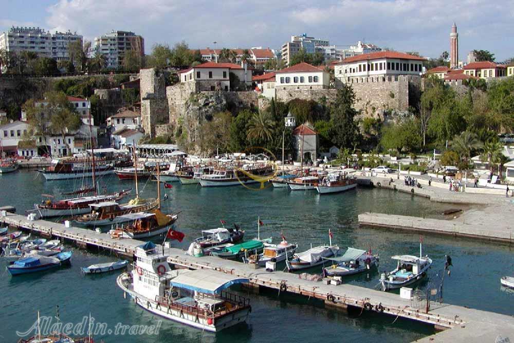 بندر قدیمی آنتالیا در ترکیه | علاءالدین تراول