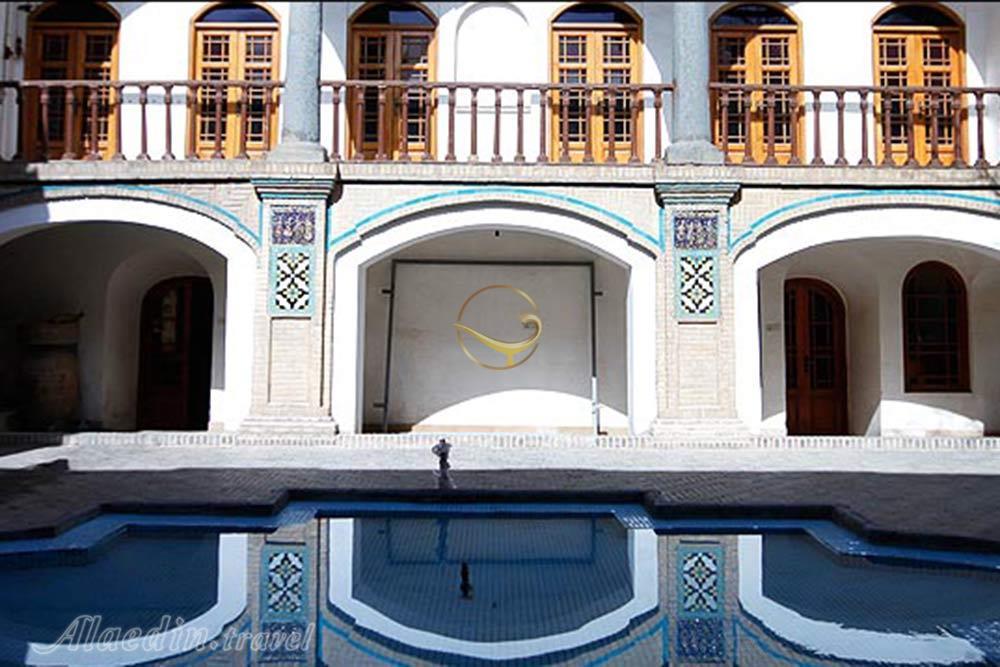 نمای بیرونی خانه حسن پور اراک | علاءالدین تراول