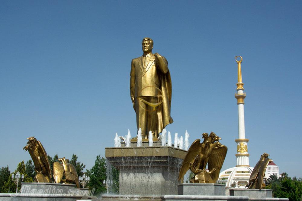 بنای یادبود استقلال عشق آباد - ترکمنستان | علاءالدین تراول