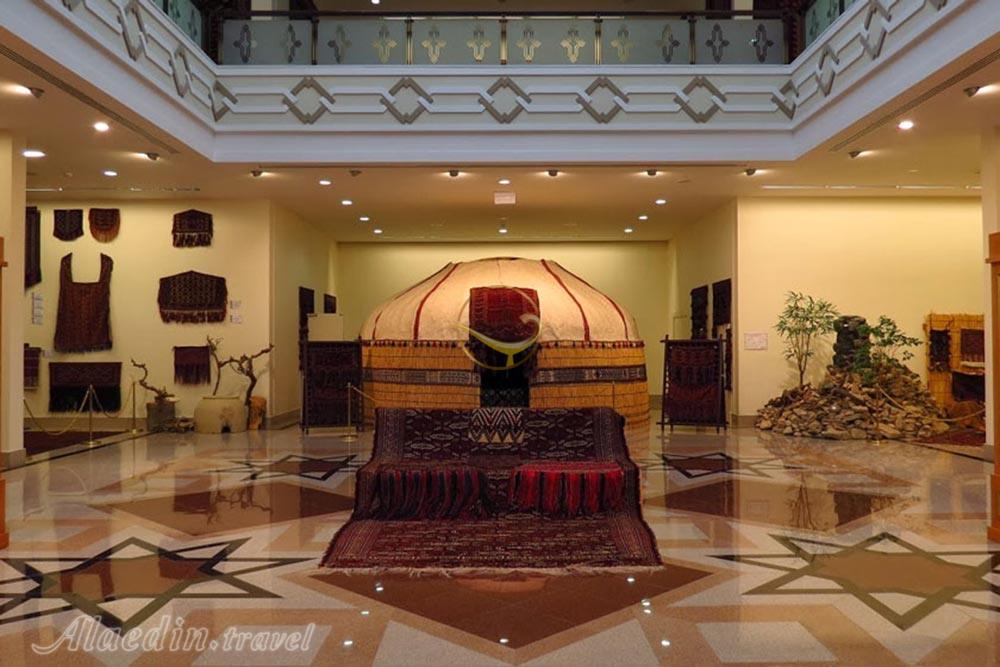 موزه فرش ترکمنی عشق آباد - ترکمنستان | علاءالدین تراول