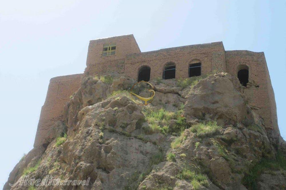 قلعه تاریخی کمندان ازنا | علاءالدین تراول