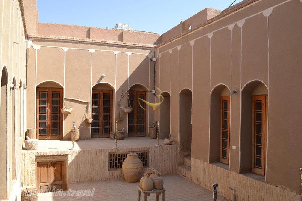 خانه وحشی بافقی | علاءالدین تراول