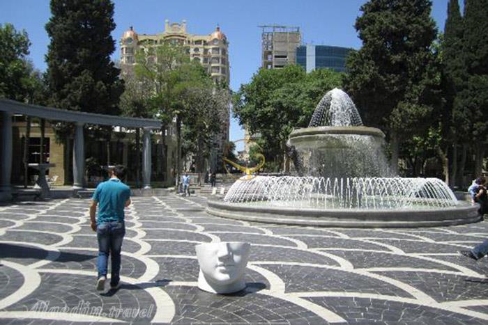 میدان فانتن باکو - جمهوری آذربایجان