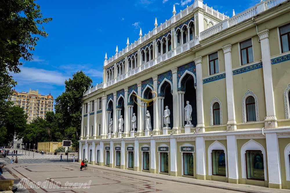 موزه ادبیات نظامی گنجوی باکو - جمهوری آذربایجان | علاءالدین تراول