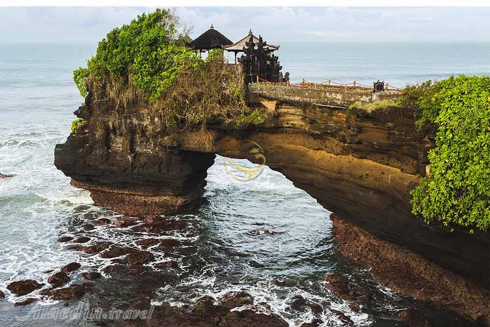 معبد تانا لوط در بالی - اندونزی | علاءالدین تراول