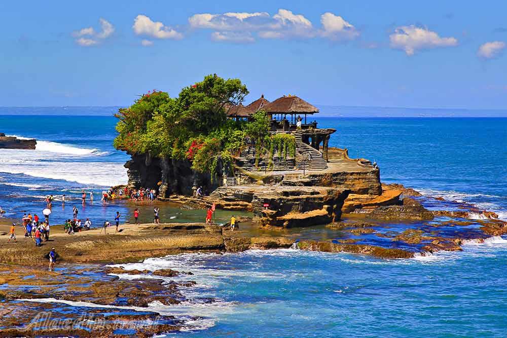 معبد تانا لوط در بالی - اندونزی | علاءالدین تراول