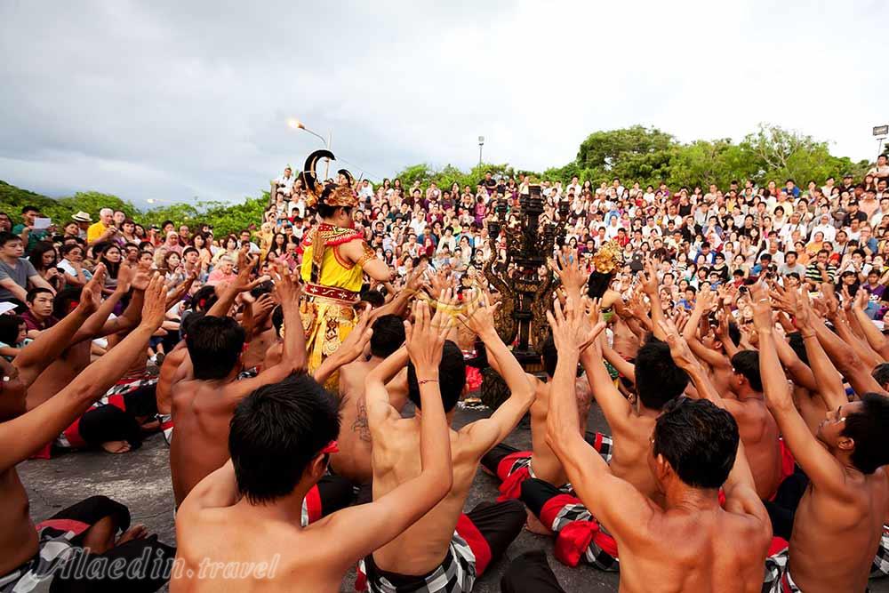 معبد اولوواتو در بالی - اندونزی | علاءالدین تراول