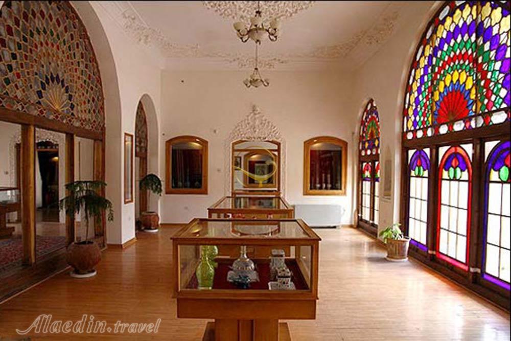 موزه بزرگ بندرعباس | علاءالدین تراول