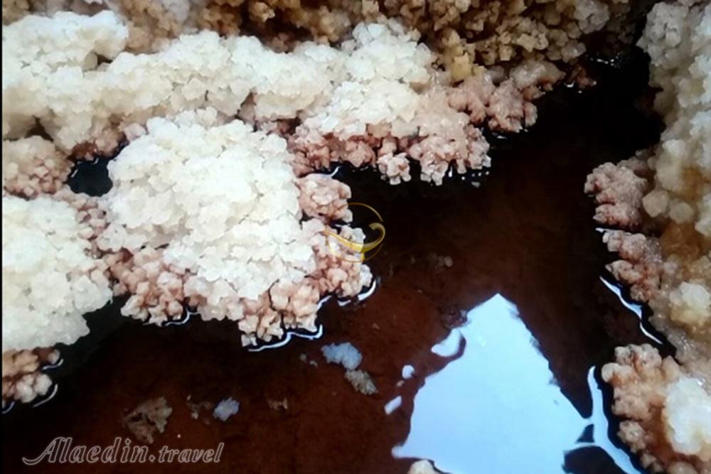 غار نمکی خرسین در بندرعباس (گنبدهای نمکی خرسین) | علاءالدین تراول