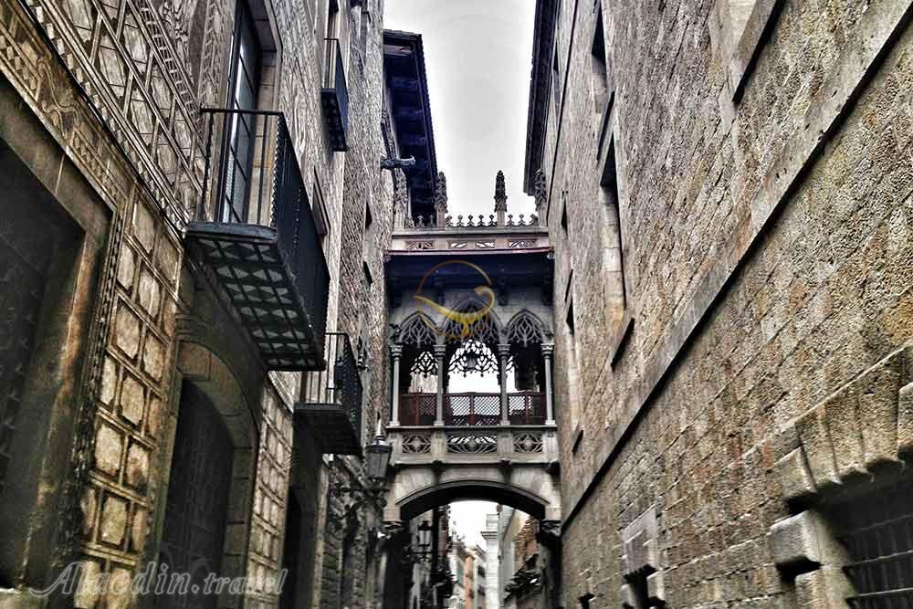 منطقه گوتیک (باری گوتیک)  بارسلونا - اسپانیا | علاءالدین تراول