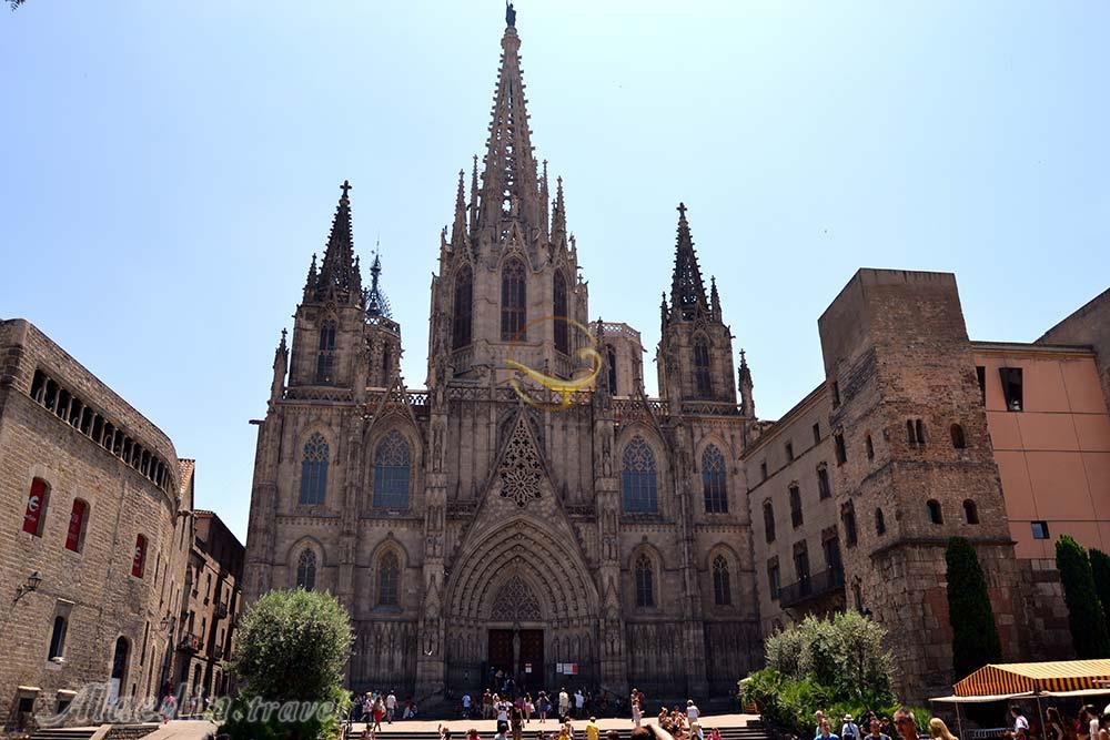 منطقه گوتیک (باری گوتیک)  بارسلونا - اسپانیا | علاءالدین تراول