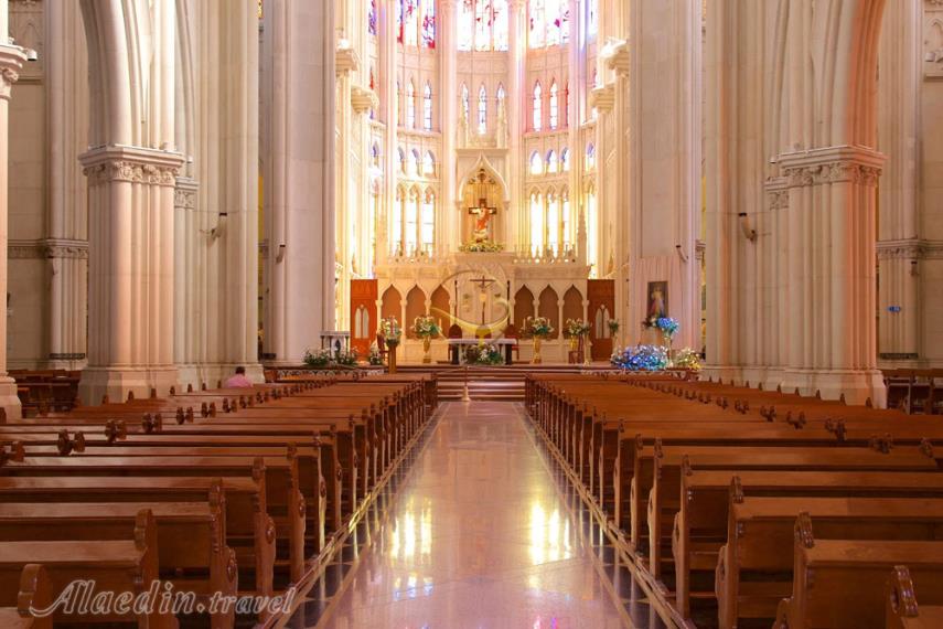 معبد قلب مقدس عیسی در بارسلون - اسپانیا