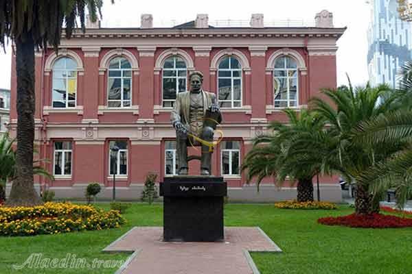 موزه مذهبی دیوید کوماخیدزه در باتومی - گرجستان