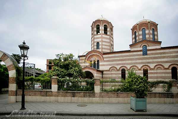 کلیسای سنت نیکولاس در باتومی - گرجستان