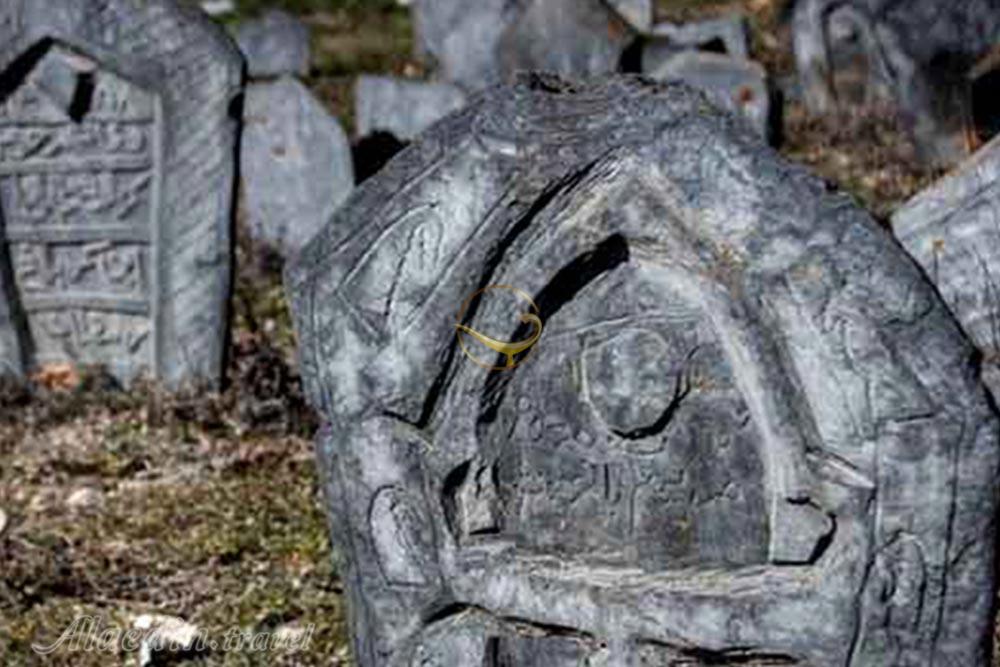 گورستان سفید چاه بهشهر | علاءالدین تراول