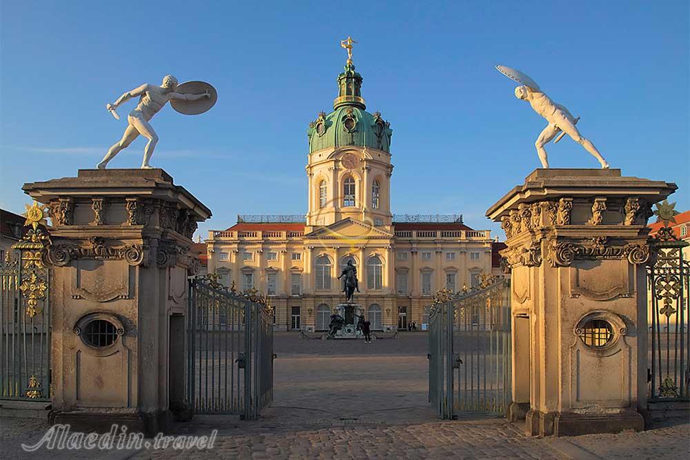 کاخ شارلوتنبورگ در برلین | علاءالدین تراول