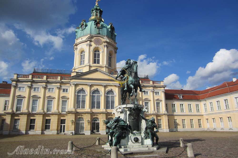 کاخ شارلوتنبورگ در برلین | علاءالدین تراول