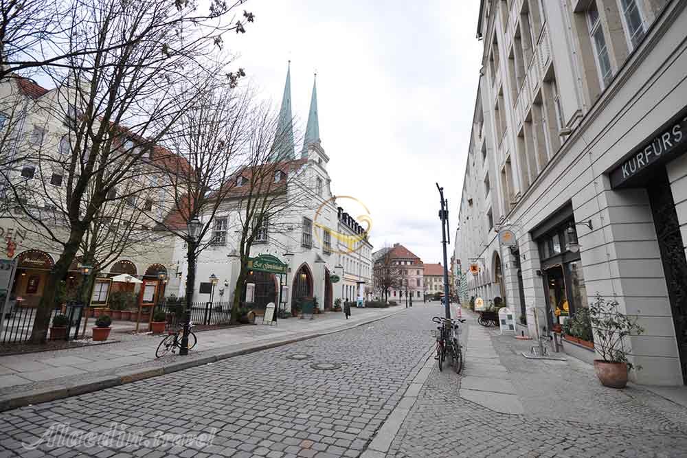 محله نیکولای در برلین | علاءالدین تراول