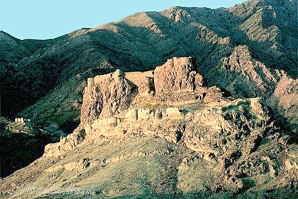 دژ و قلعه قمچقا (دره شاهان) بیجار | علاءالدین تراول