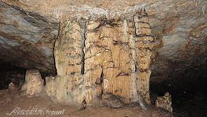 غار گنج کوه در بجنورد