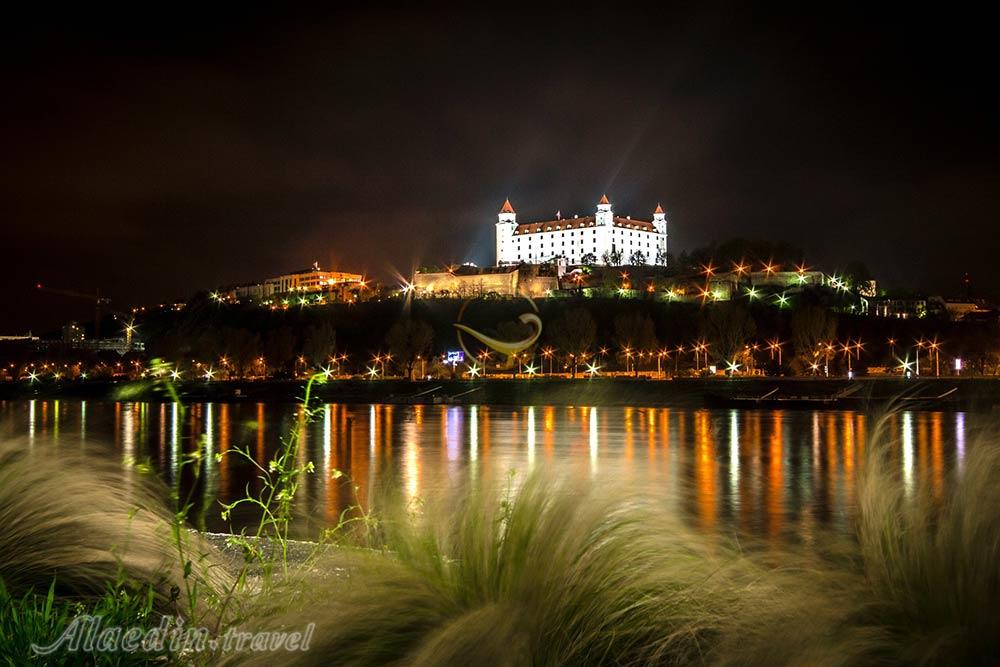 قلعه براتیسلاوا | علاءالدین تراول