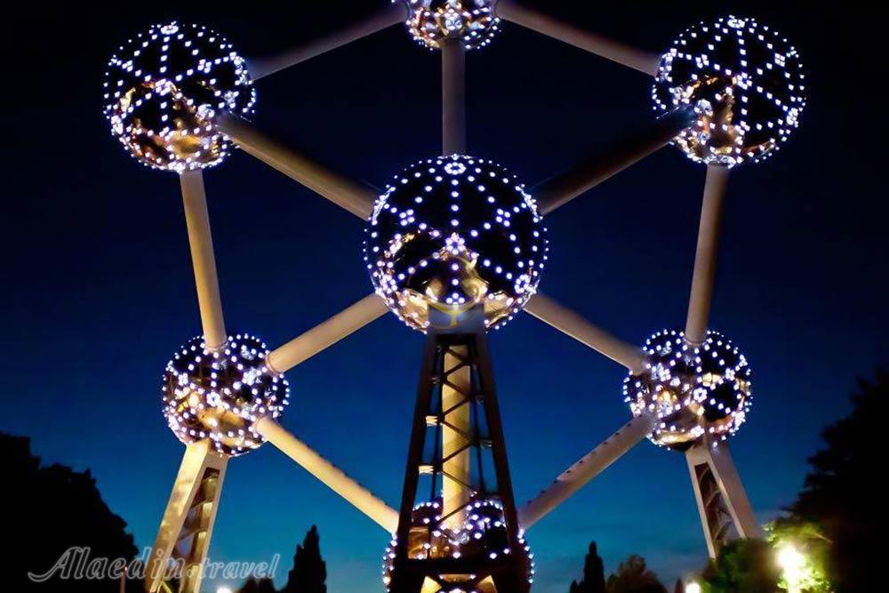 بنای یادبود اتمیوم در بروکسل | علاءالدین تراول