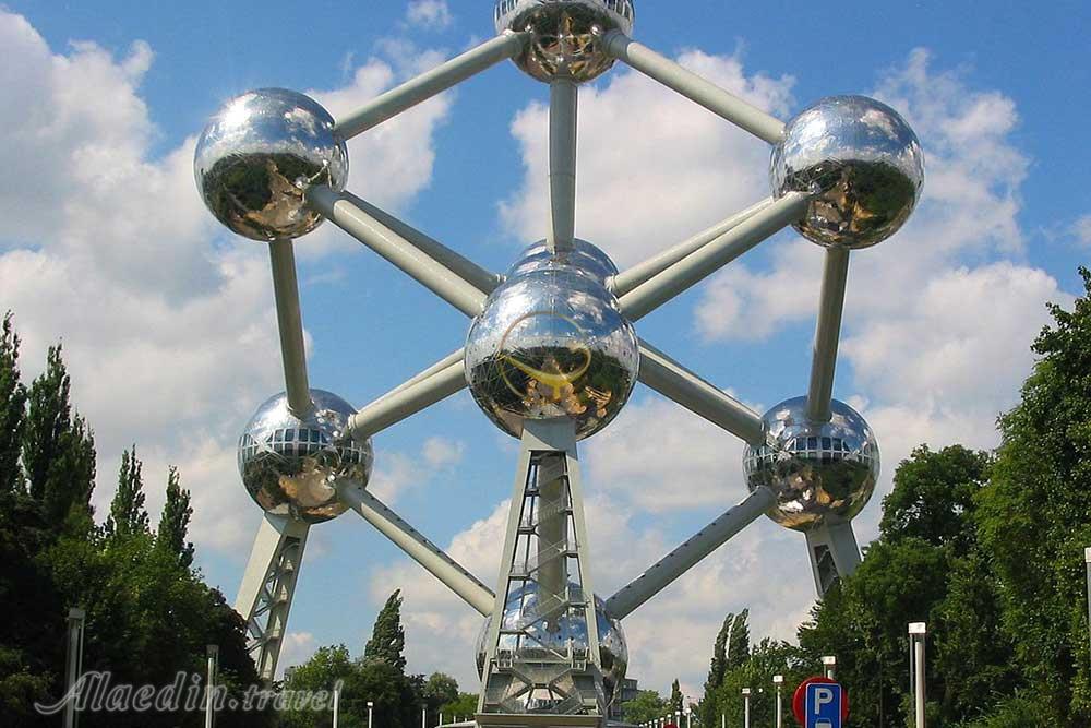 بنای یادبود اتمیوم در بروکسل | علاءالدین تراول